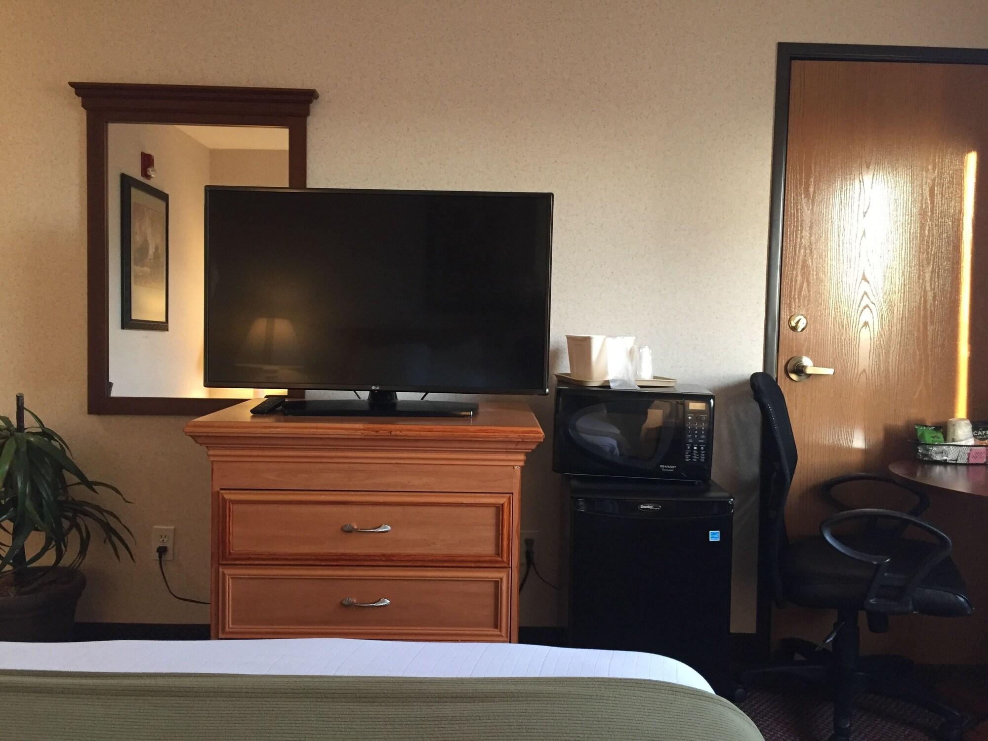 Quality Inn & Suites Уиллоус Экстерьер фото